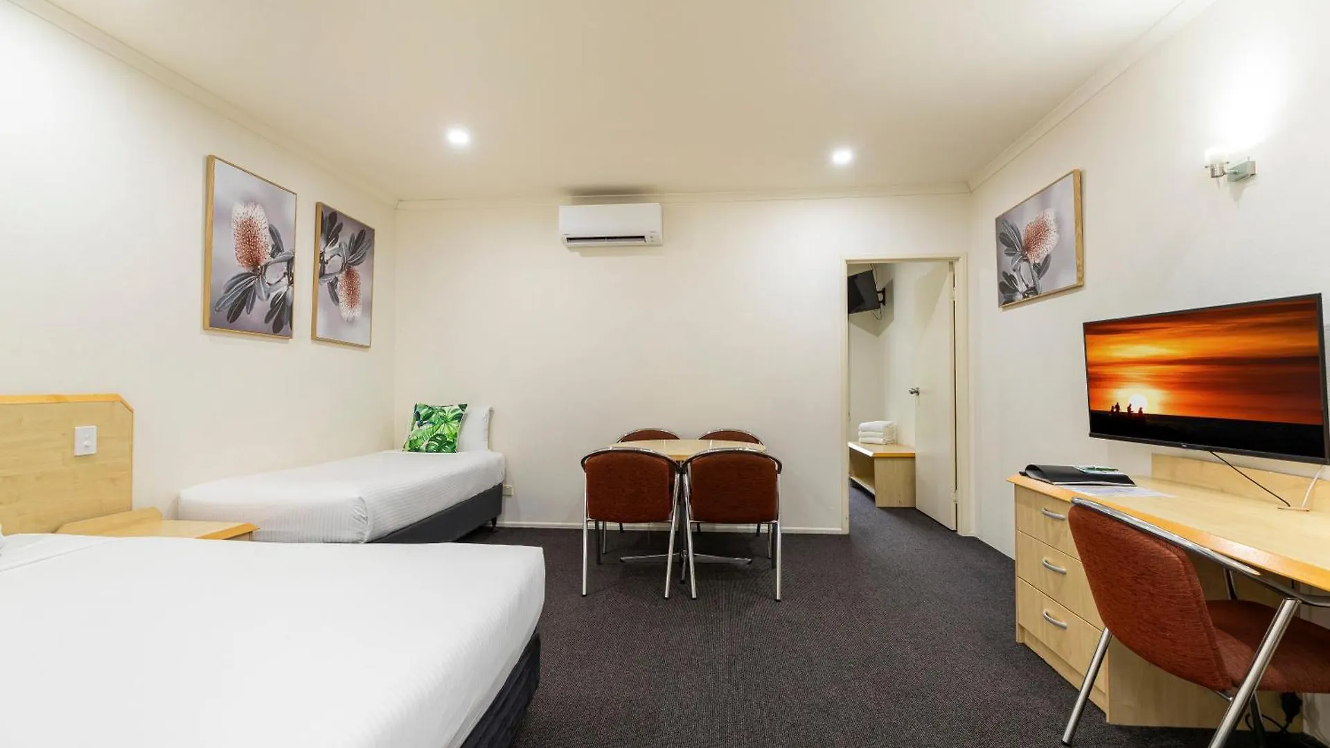 Red Bridge Motor Inn Woombye Australia