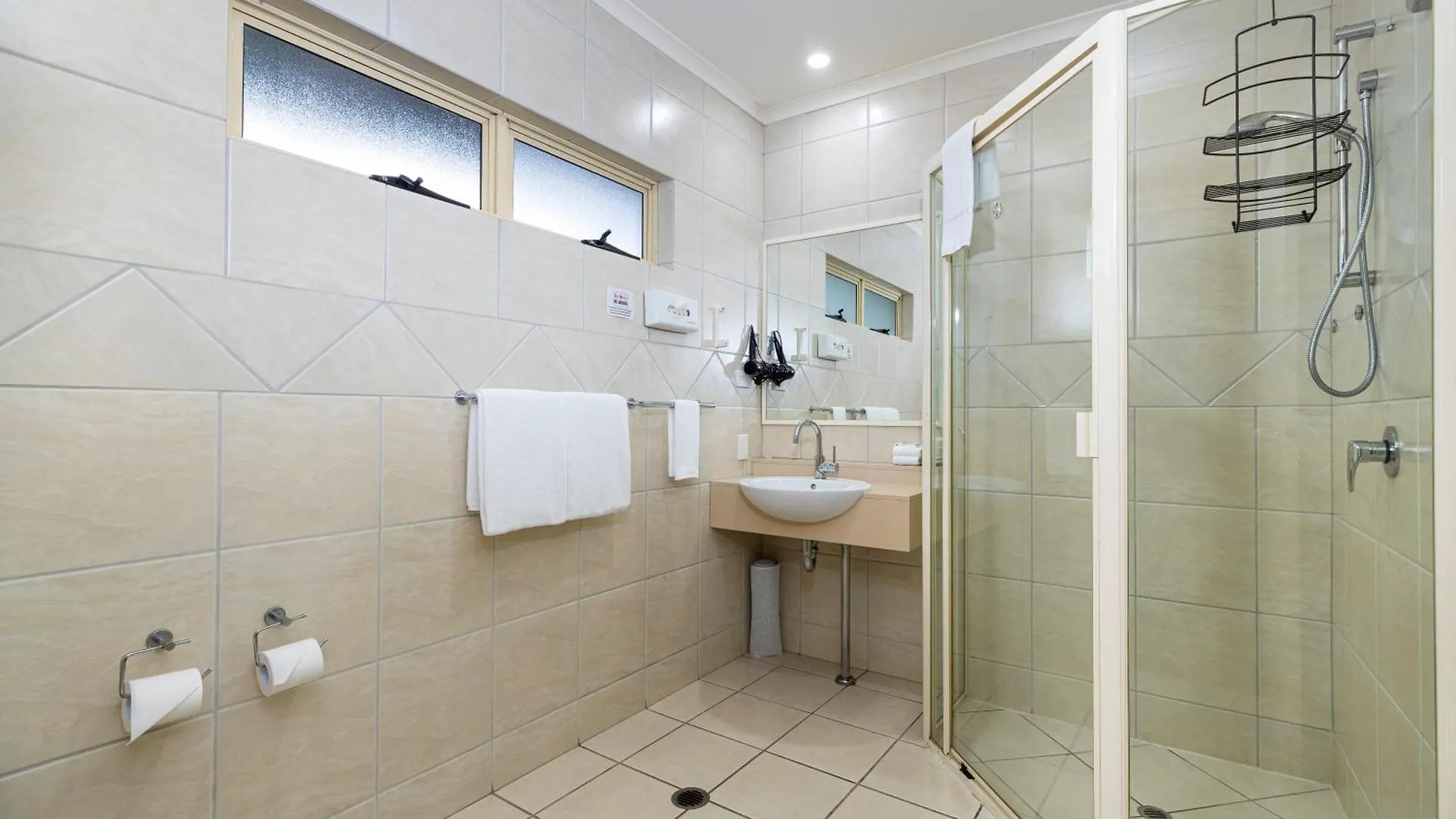 **** Motel Red Bridge Motor Inn Woombye Australia