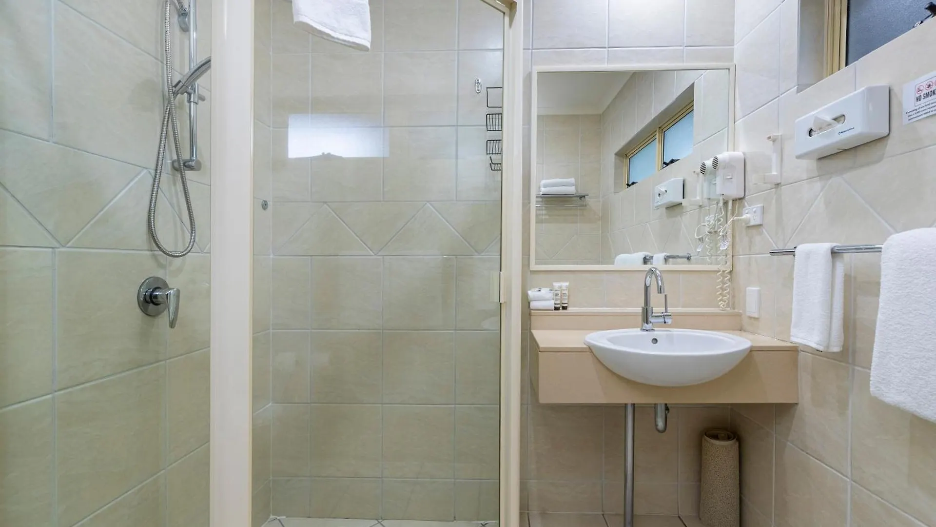 Red Bridge Motor Inn Woombye 4*,