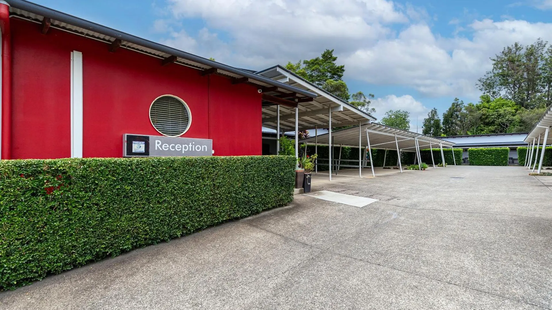 Red Bridge Motor Inn Woombye 4*,  Australia