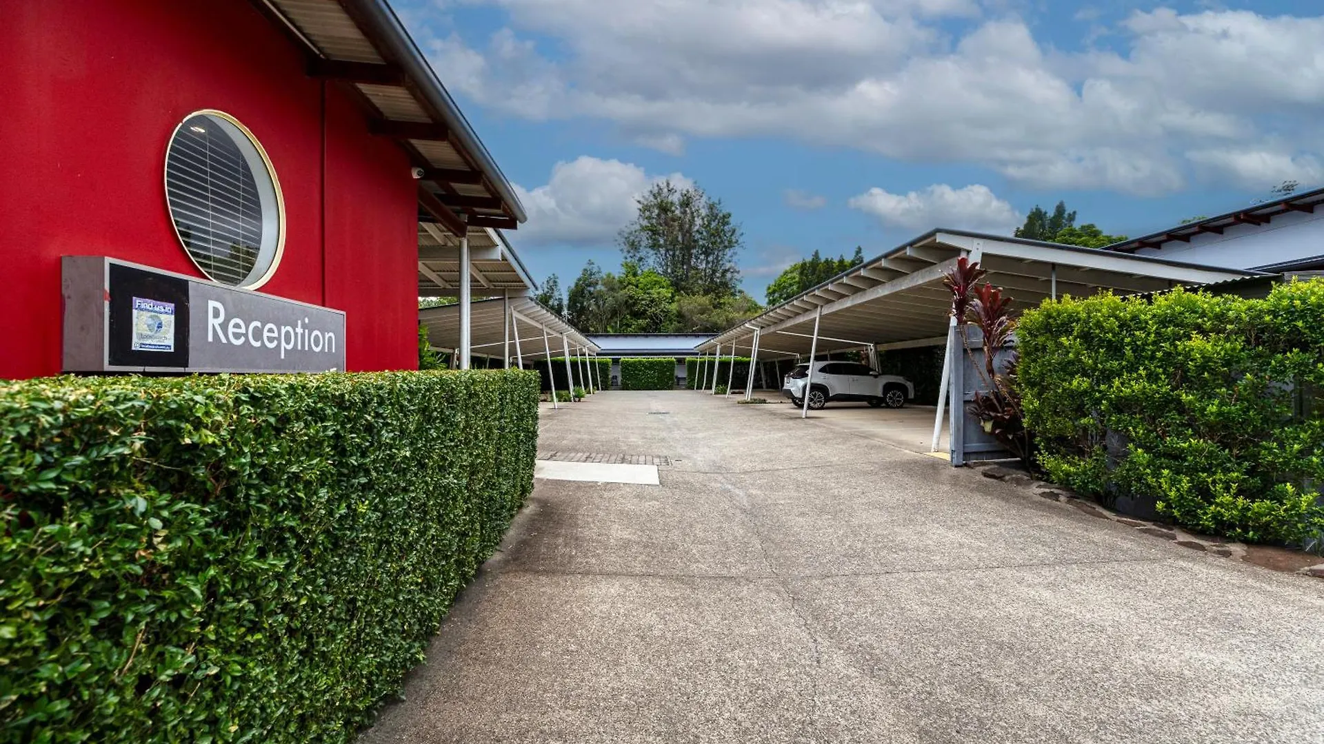 **** Motel Red Bridge Motor Inn Woombye Australia