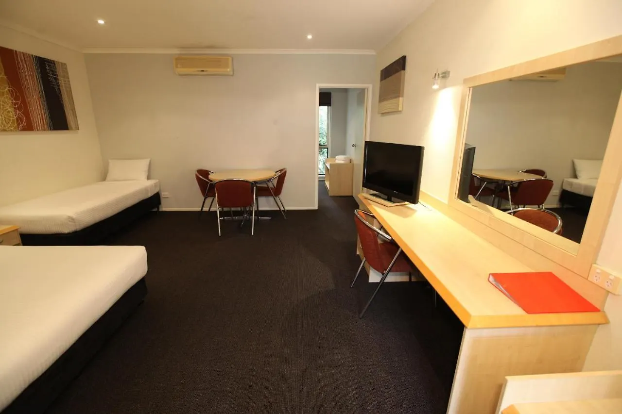 Red Bridge Motor Inn Woombye 4*,  Australia